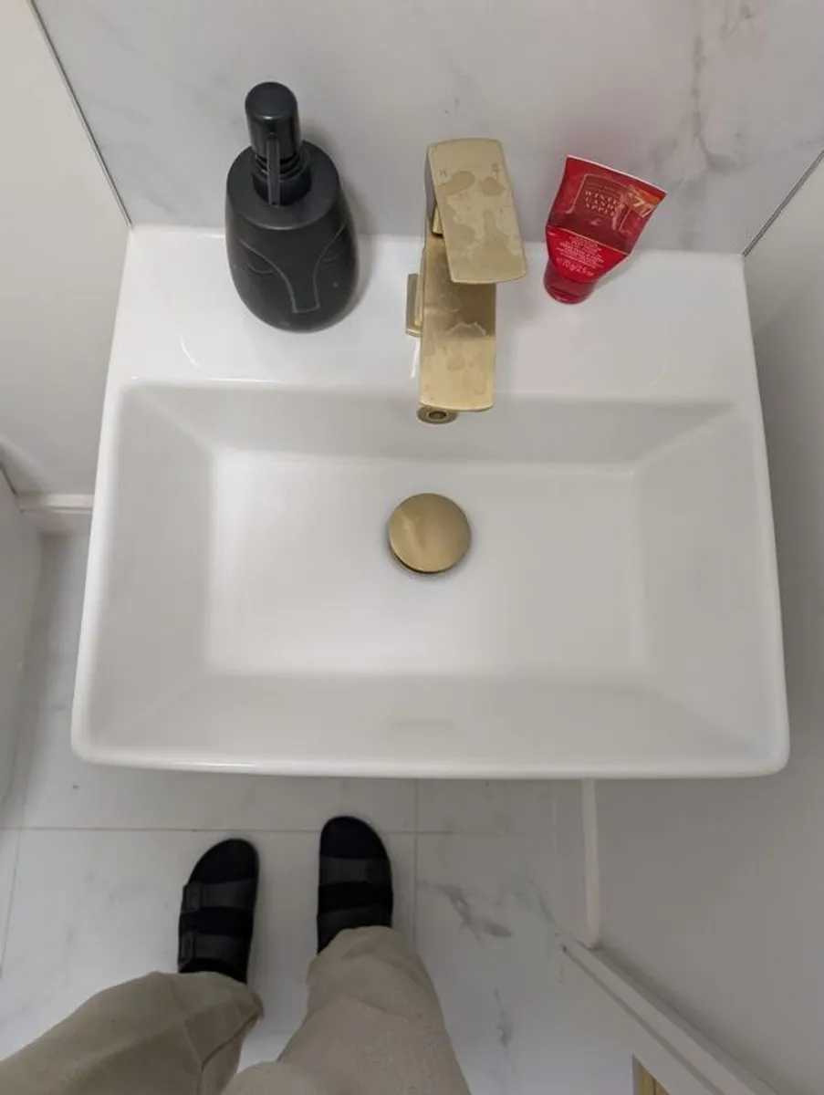 Pedestal Basin - Image 2