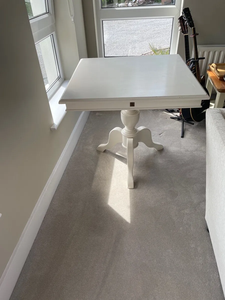 riviera maison wine table - Image 2