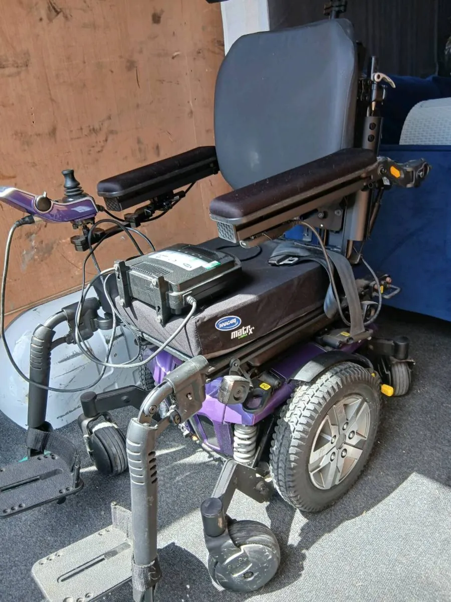 Electric wheelchair - Image 1