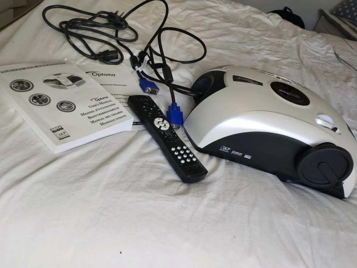 DVD projector - Image 2