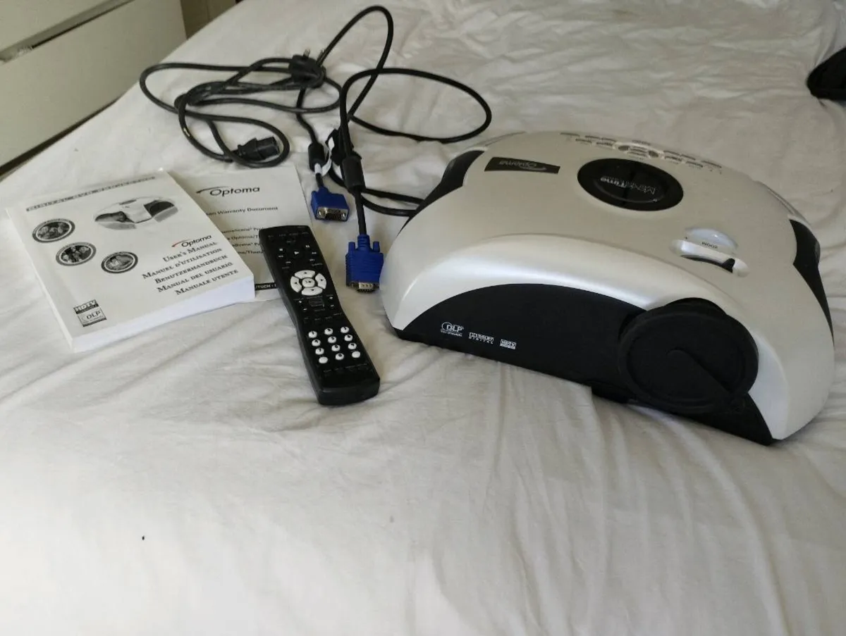 DVD projector - Image 3