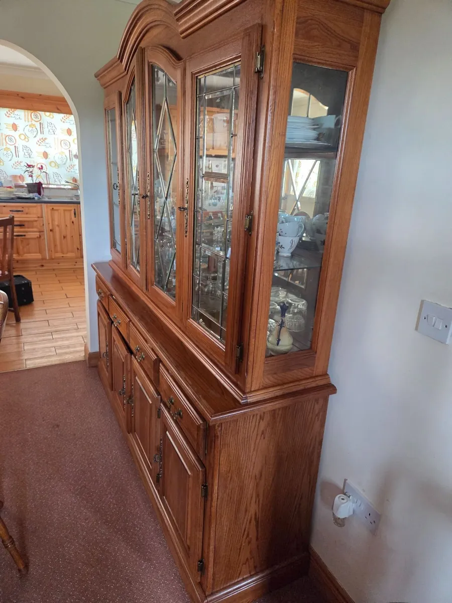 Oak Display Cabinet - Image 3