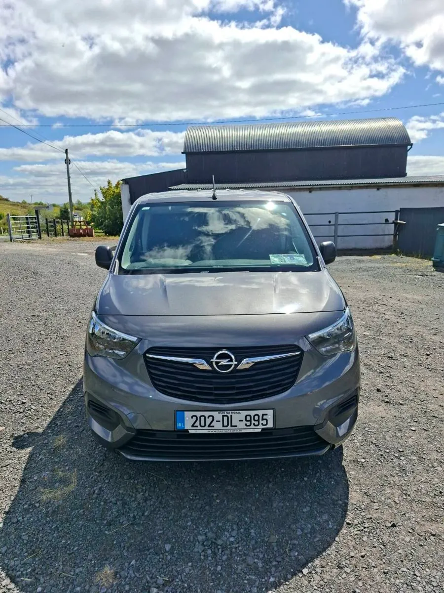 2020 Opel Combo 1.5L Diesel - Image 1
