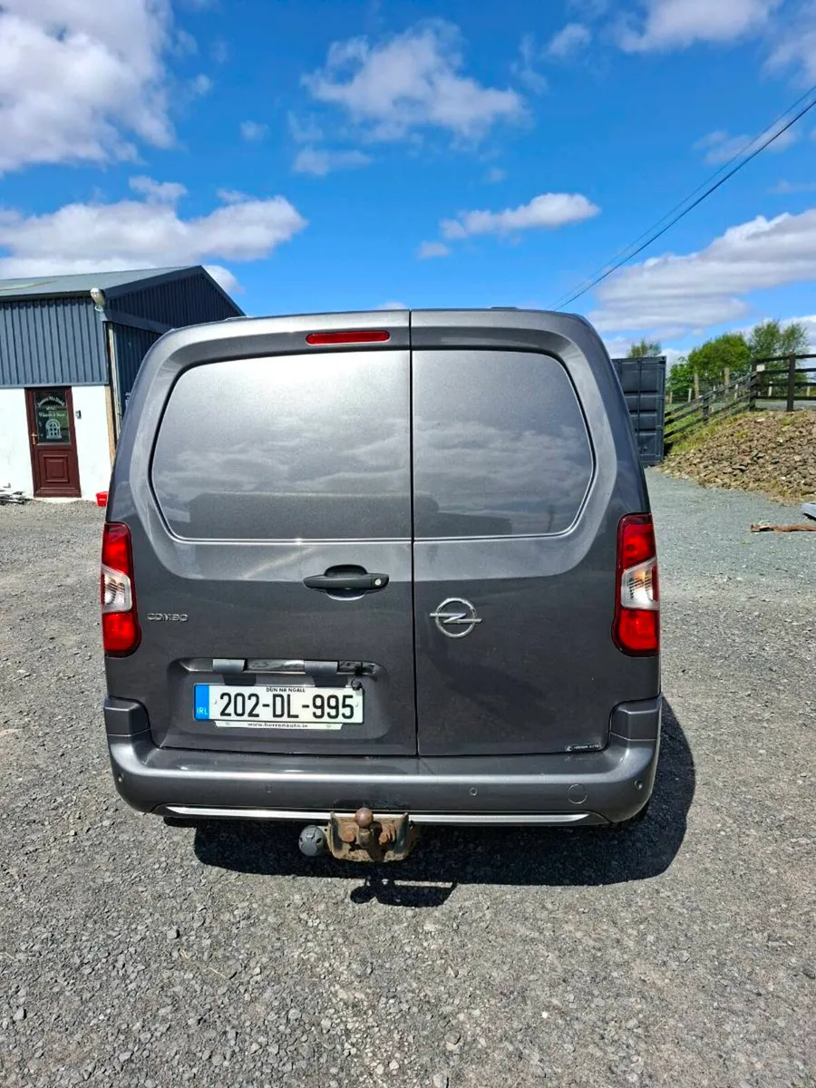 2020 Opel Combo 1.5L Diesel - Image 3