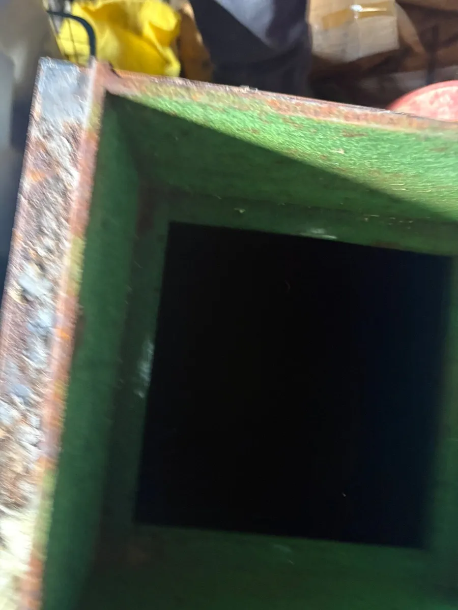 Underfloor Safe with 2 keys - Image 4