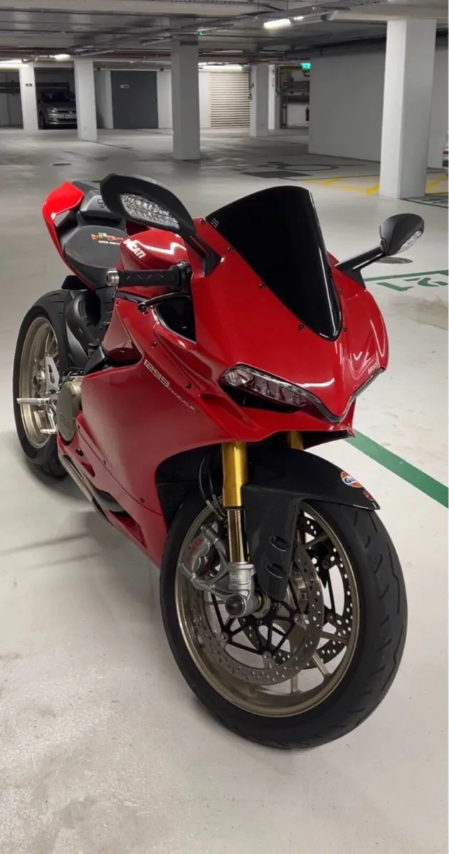 2015 Ducati Panigale 1299s - Image 3