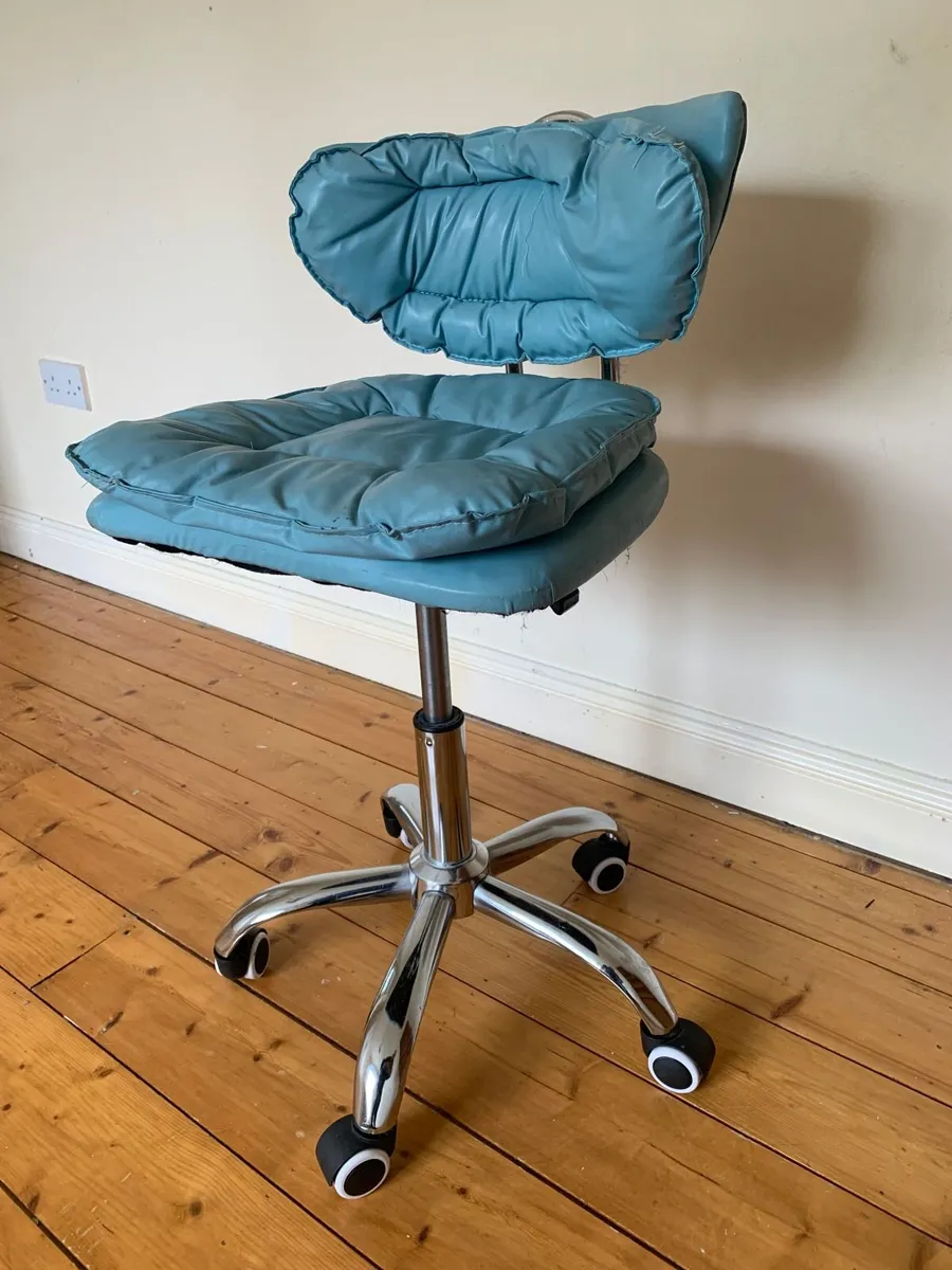 computer chair - Image 4