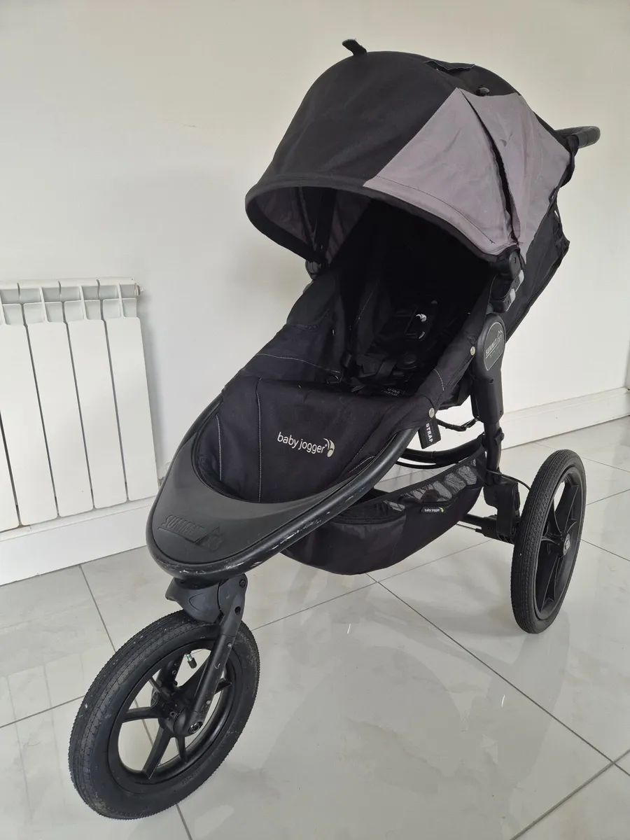 Running Buggy (Baby Jogger Summit X3) - Image 1