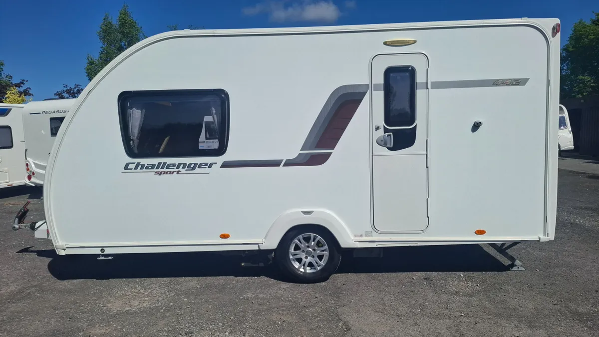 Swift Challenger 462 Caravan - Image 1
