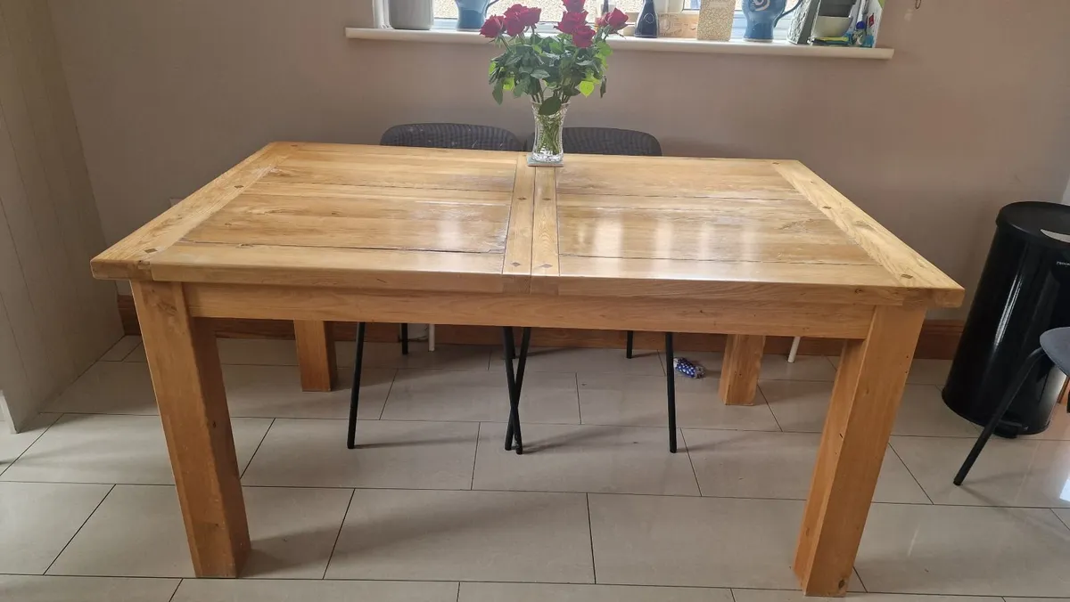 Kitchen table