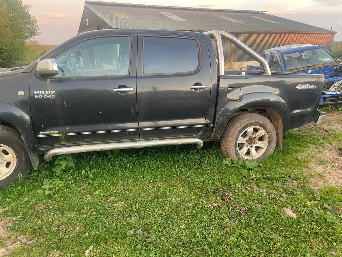 Toyota Hilux - Image 3
