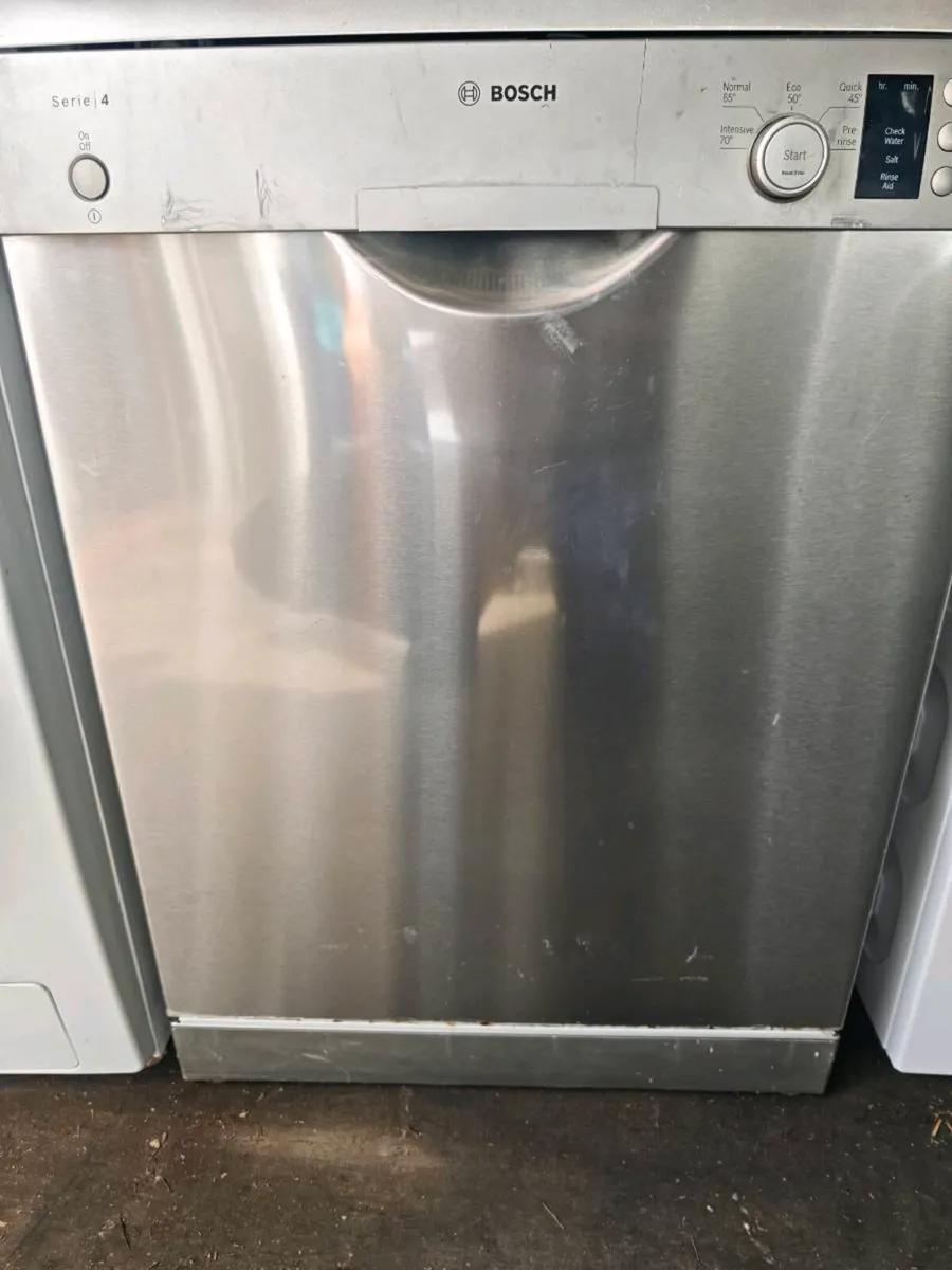 Bosch dishwasher silver - Image 1