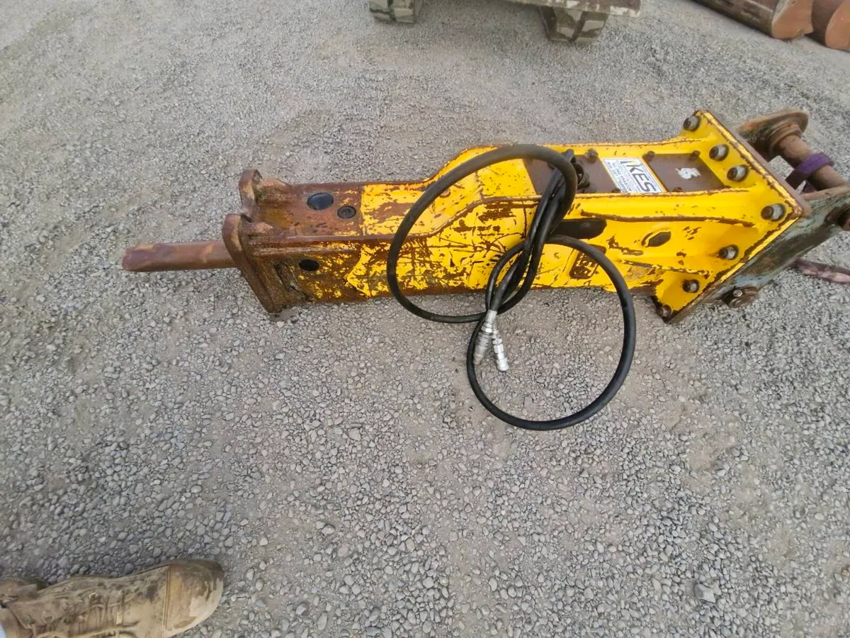2021 KES 8 Ton Breaker - Image 2