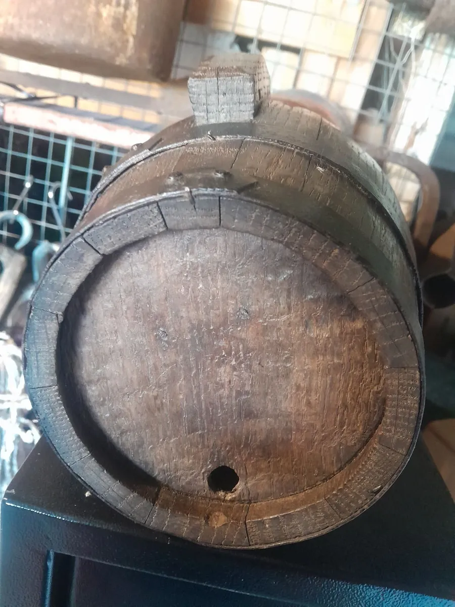 Minature  oak  spirit  barrel - Image 1