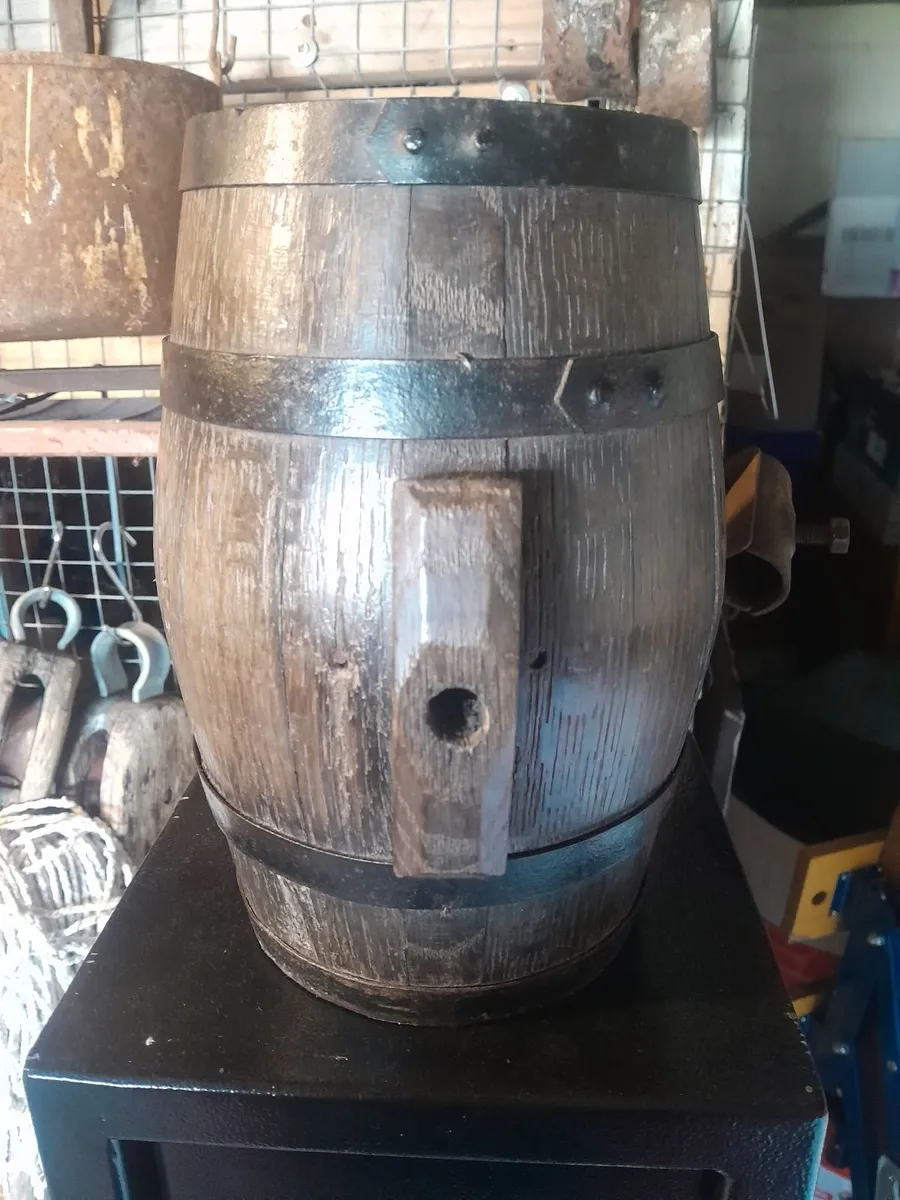 Minature  oak  spirit  barrel - Image 3