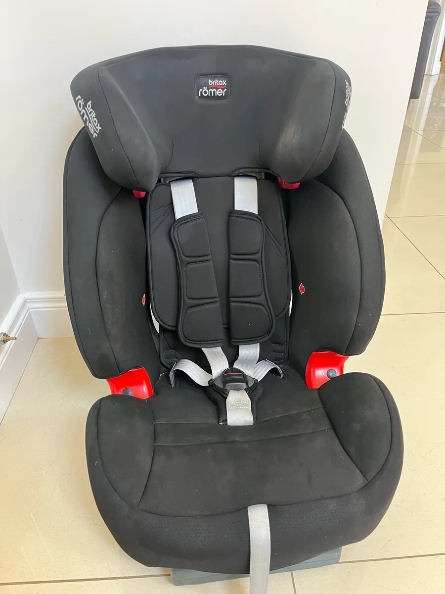 Britax Römer Car Seat with ISOFIX - Image 2