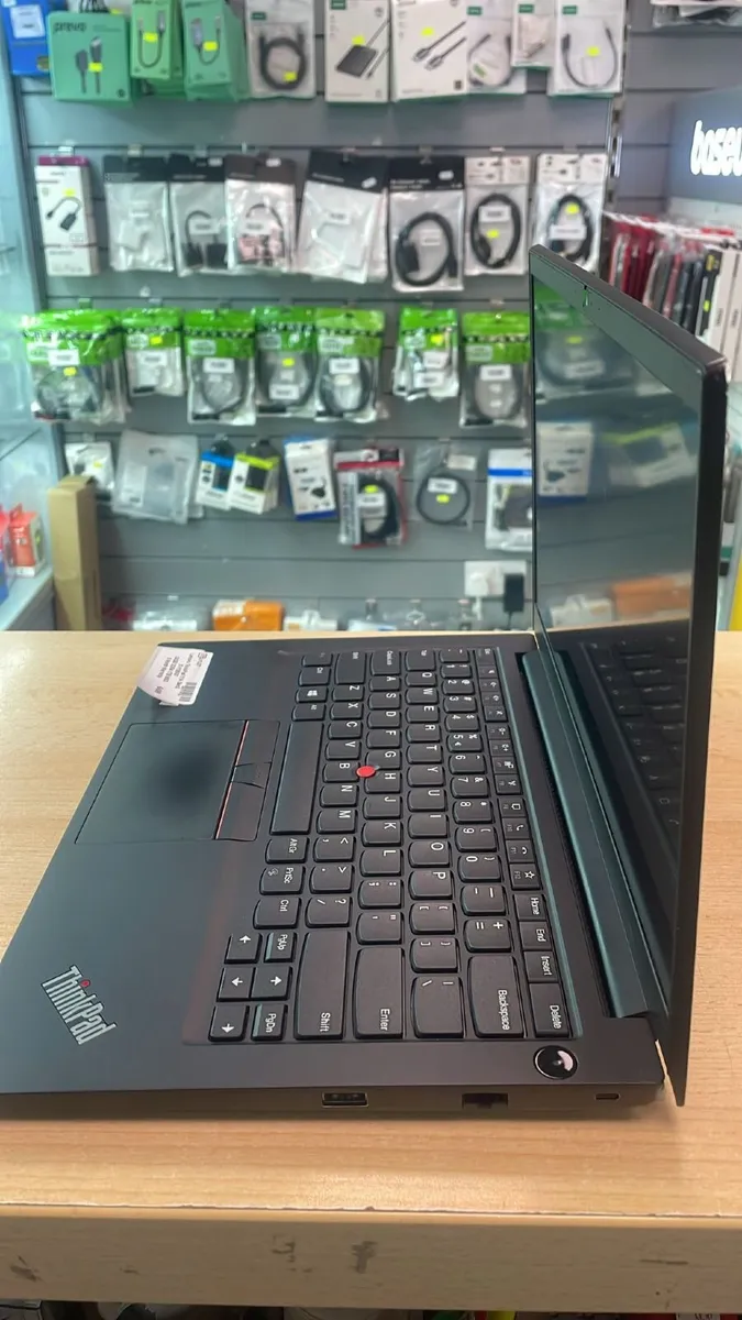 Lenovo Thinkpad E14 Gen2 - Image 2