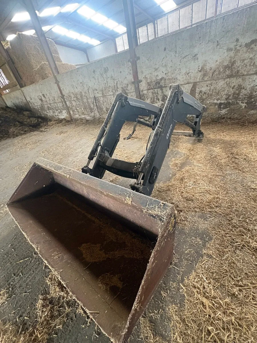 Quicke Loader - Image 3