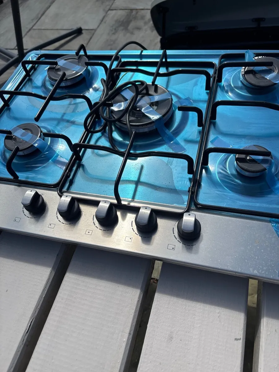 Gas hob - Image 2