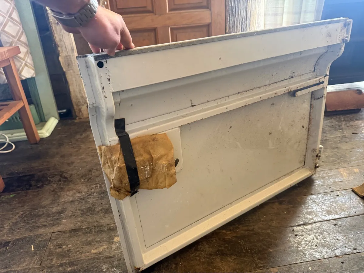 Mark 1 passenger door for land rover. New. - Image 2