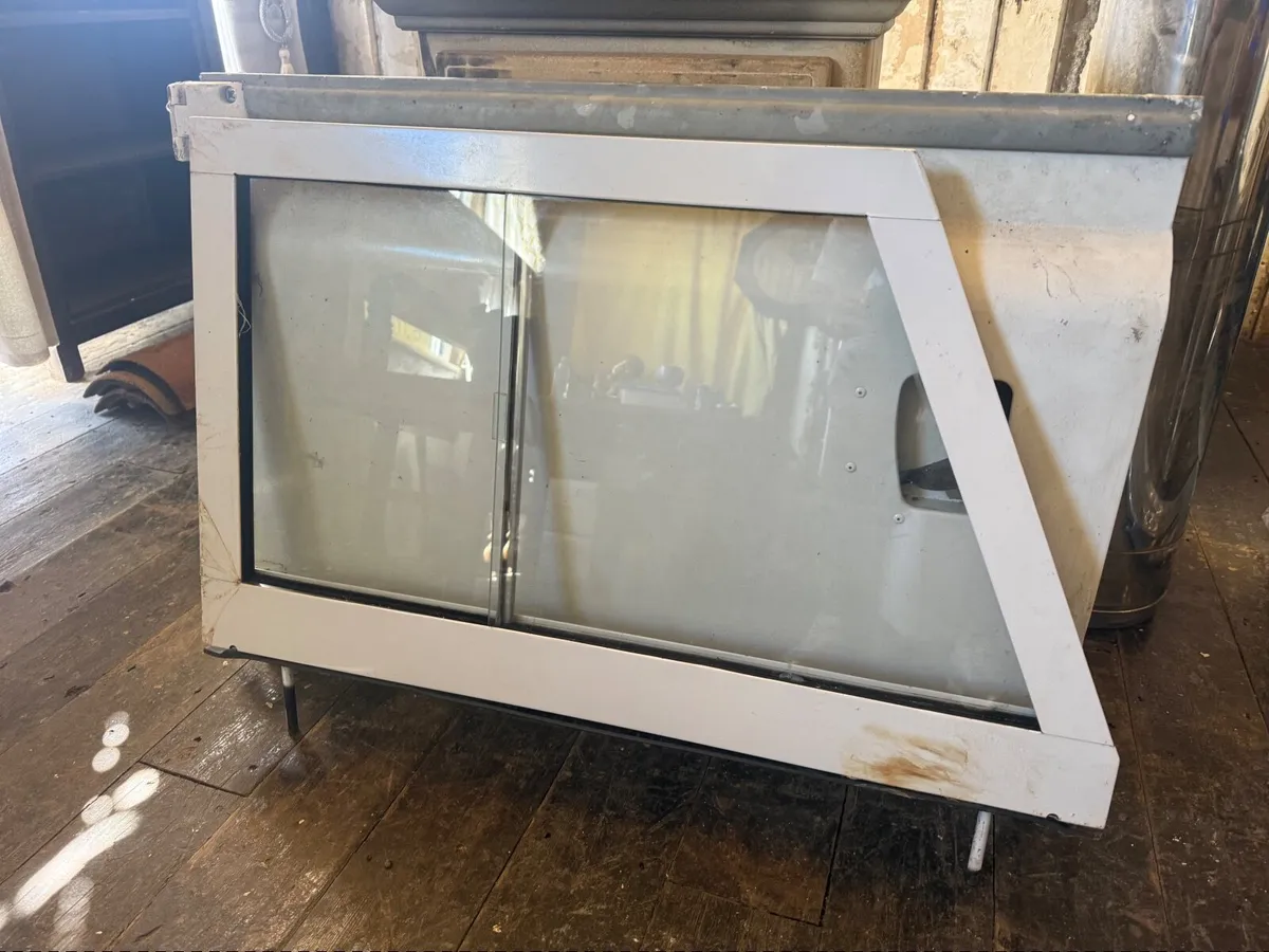 Mark 1 passenger door for land rover. New. - Image 3