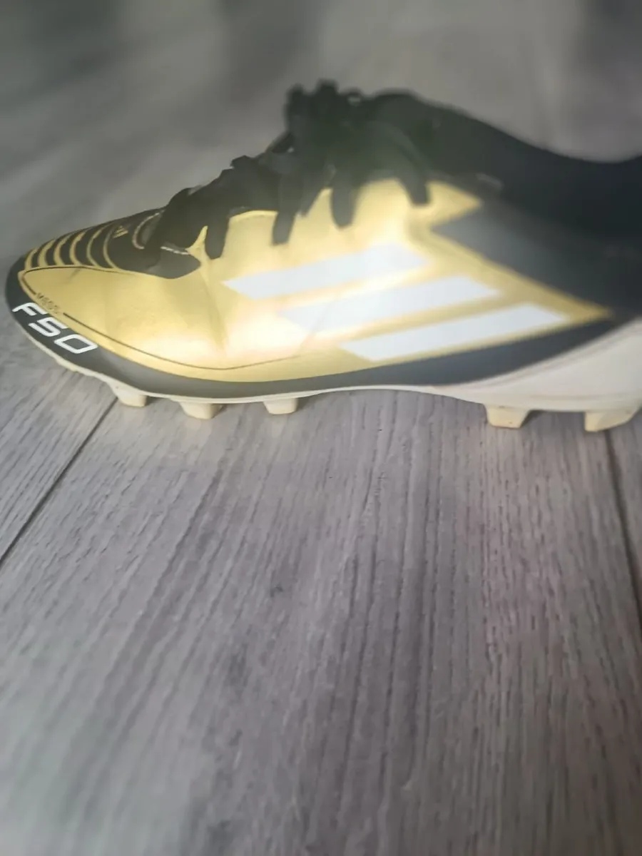 Football boots - Image 2