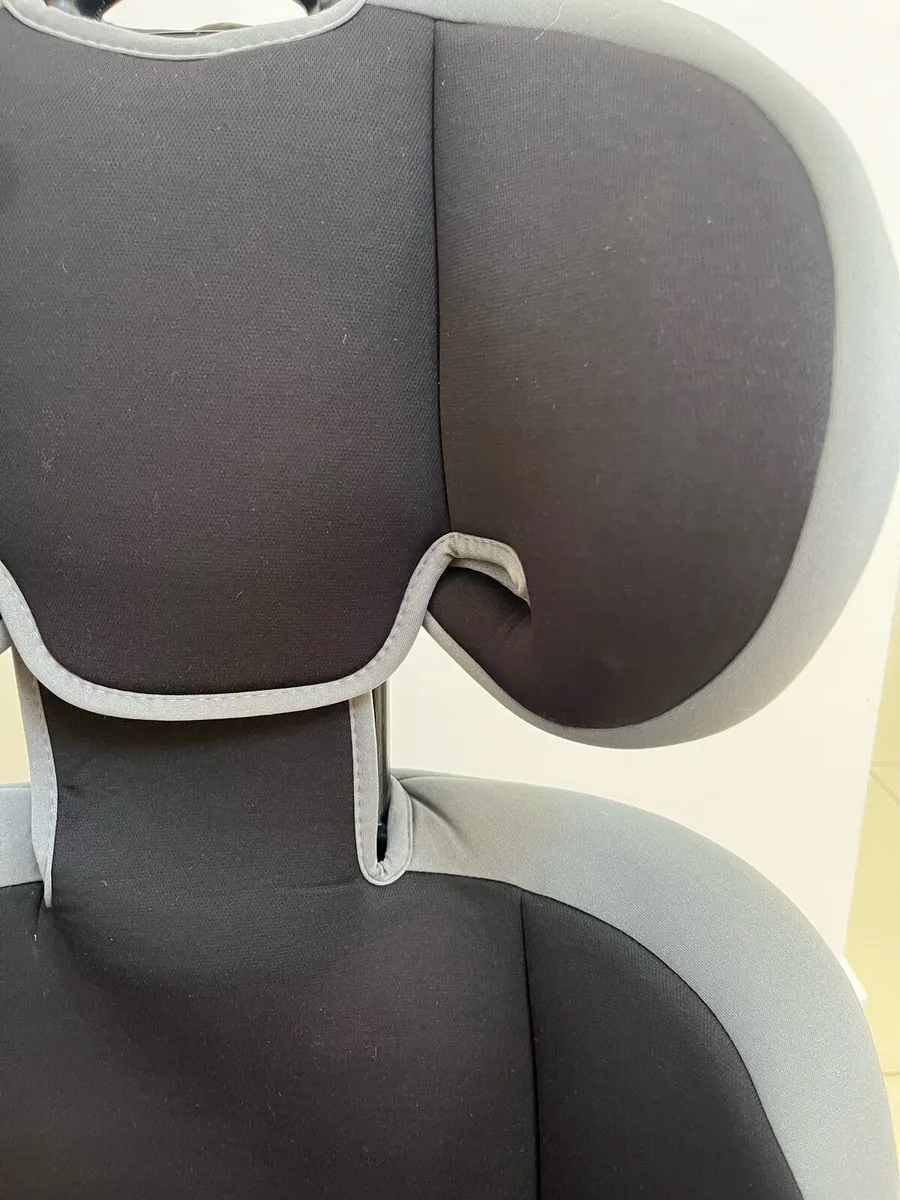 High Back Booster Car Seat – Good Condition - Image 2