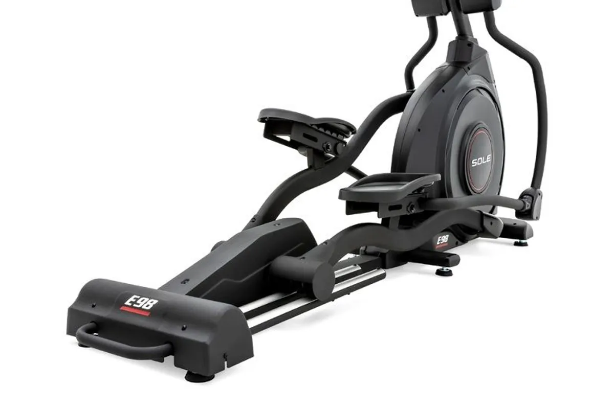 SOLE E98 Elliptical Crosstrainer - Image 3