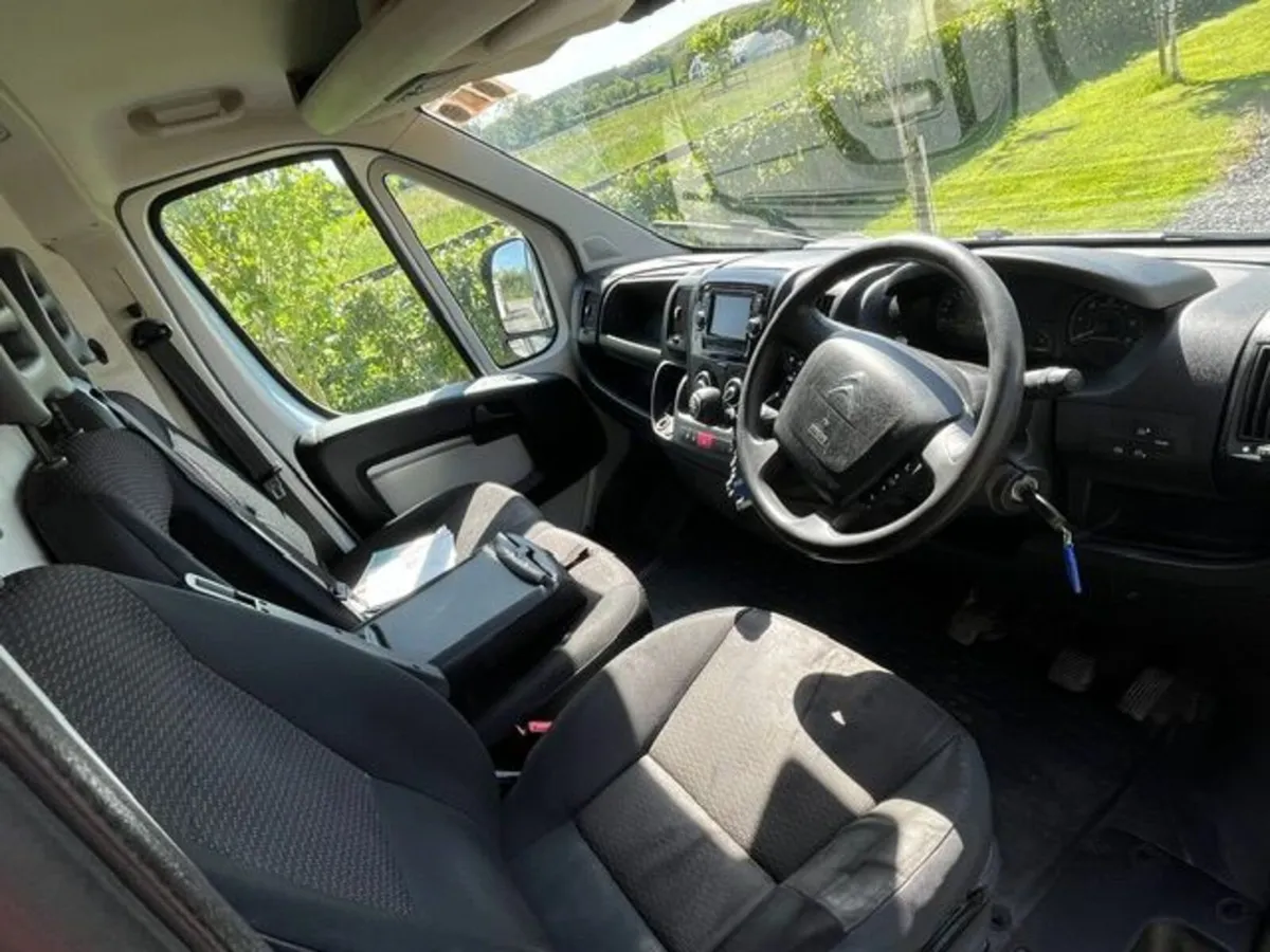 LOW Miles Citroen LWB Relay €6750 - Image 3
