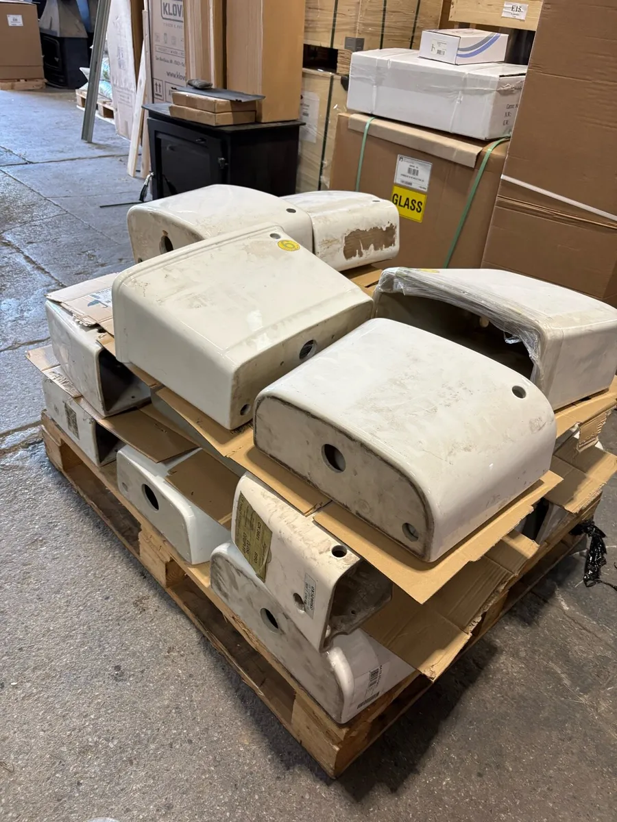 Toilets parts FREE - Image 2