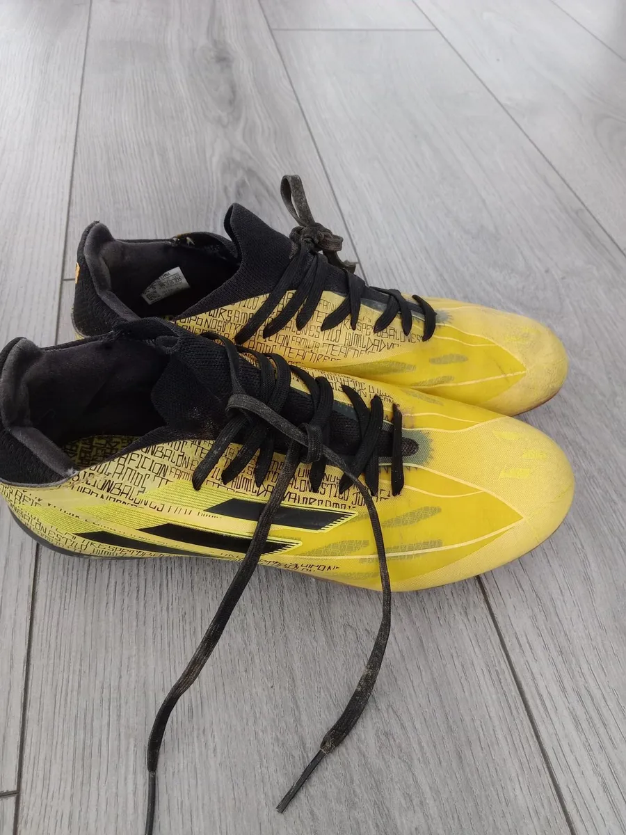Football boots - Image 2