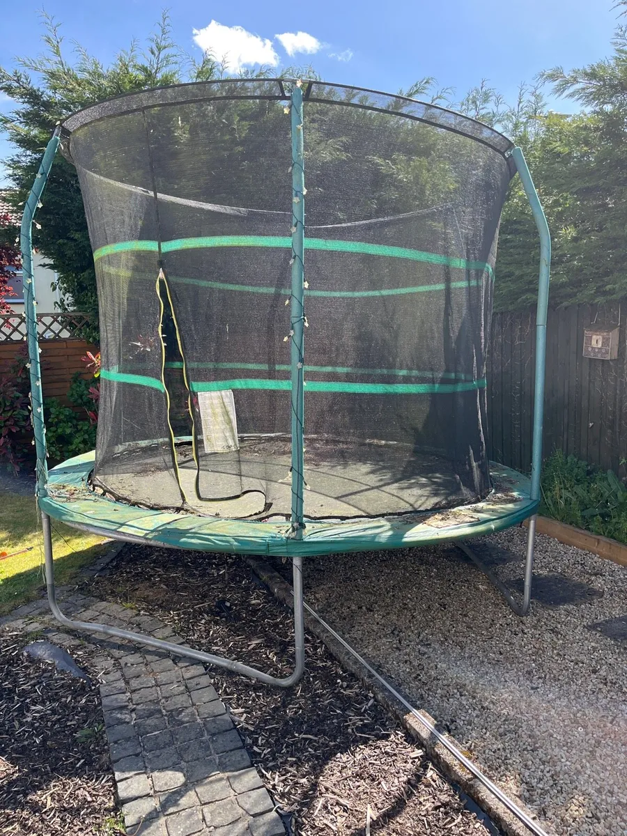 Trampoline