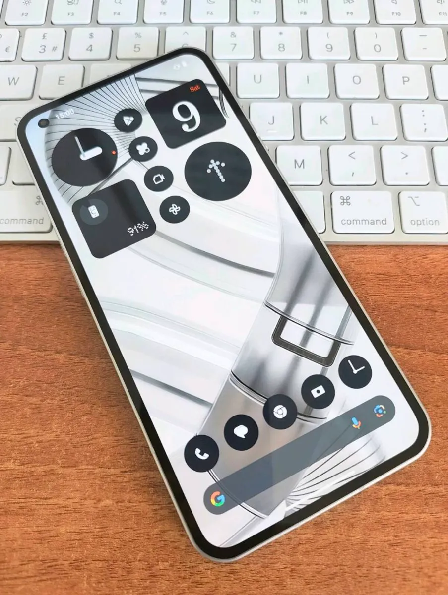 Nothing Phone 1 - Image 2
