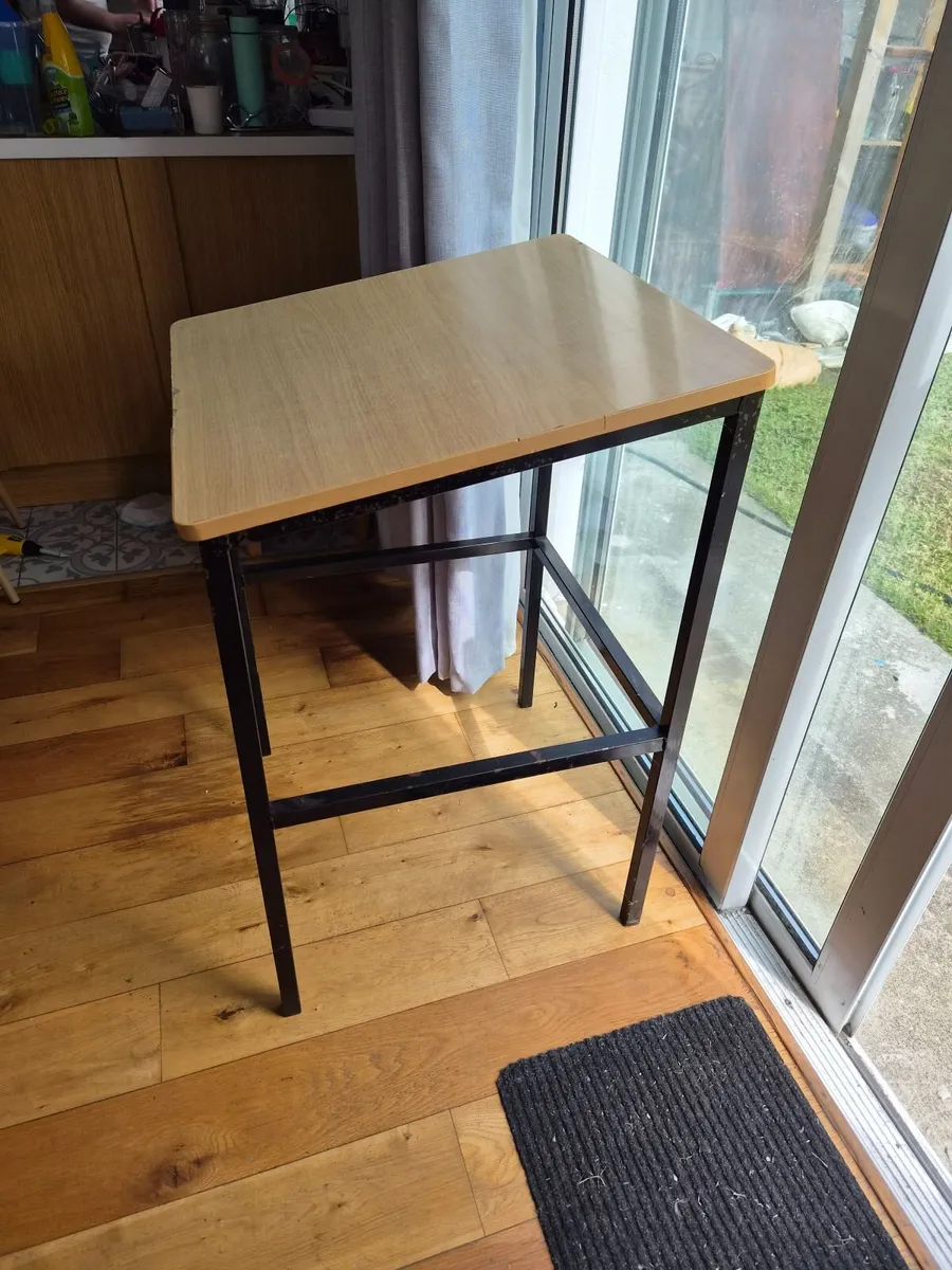 Drawing table - Image 1