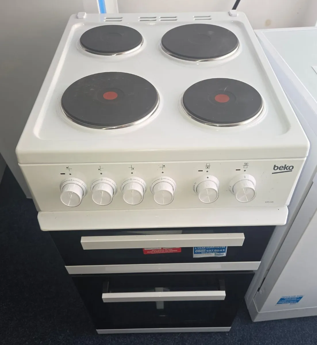 Beko KD533AW 50cm Electric Cooker White - Image 1