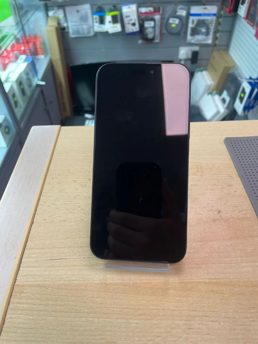 Apple iPhone 15 Plus 128GB Black - Image 2
