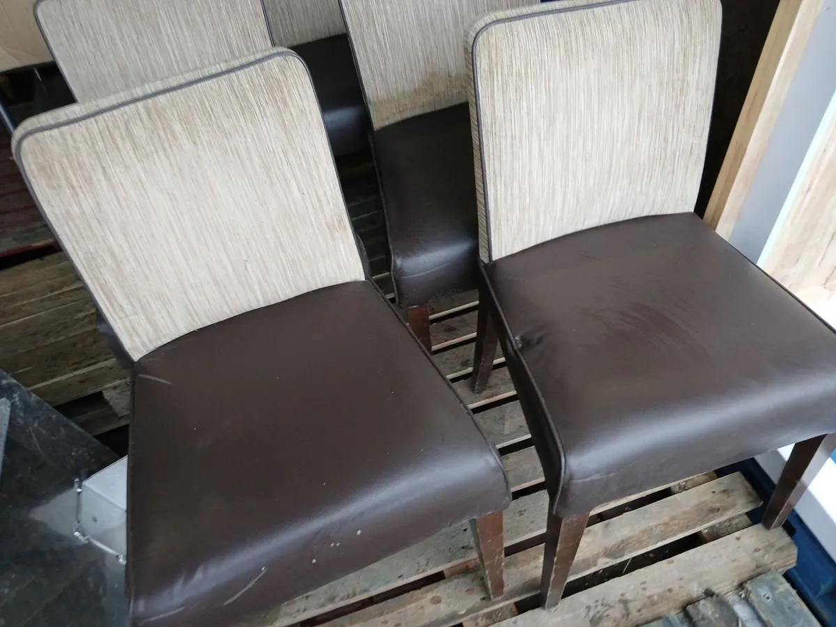 Chairs 💺 💺 💺 💺 💺 💺  lot of six (6)..delivere - Image 2