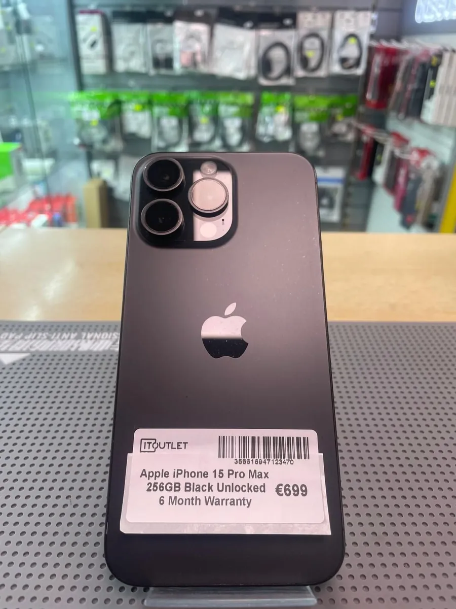 Apple iPhone 15 Pro Max 256GB - Image 2