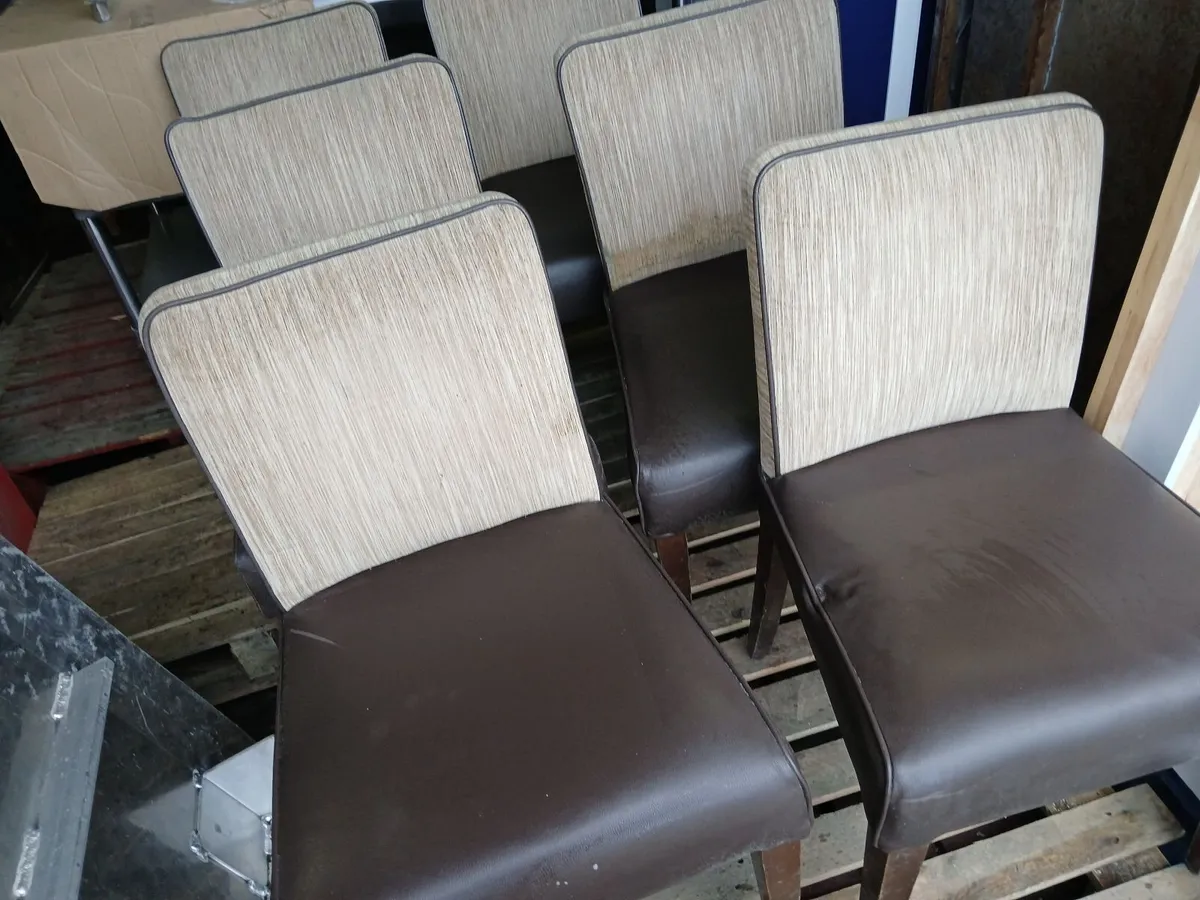 Chairs 💺 💺 💺 💺 💺 💺  lot of six (6)..delivere - Image 4