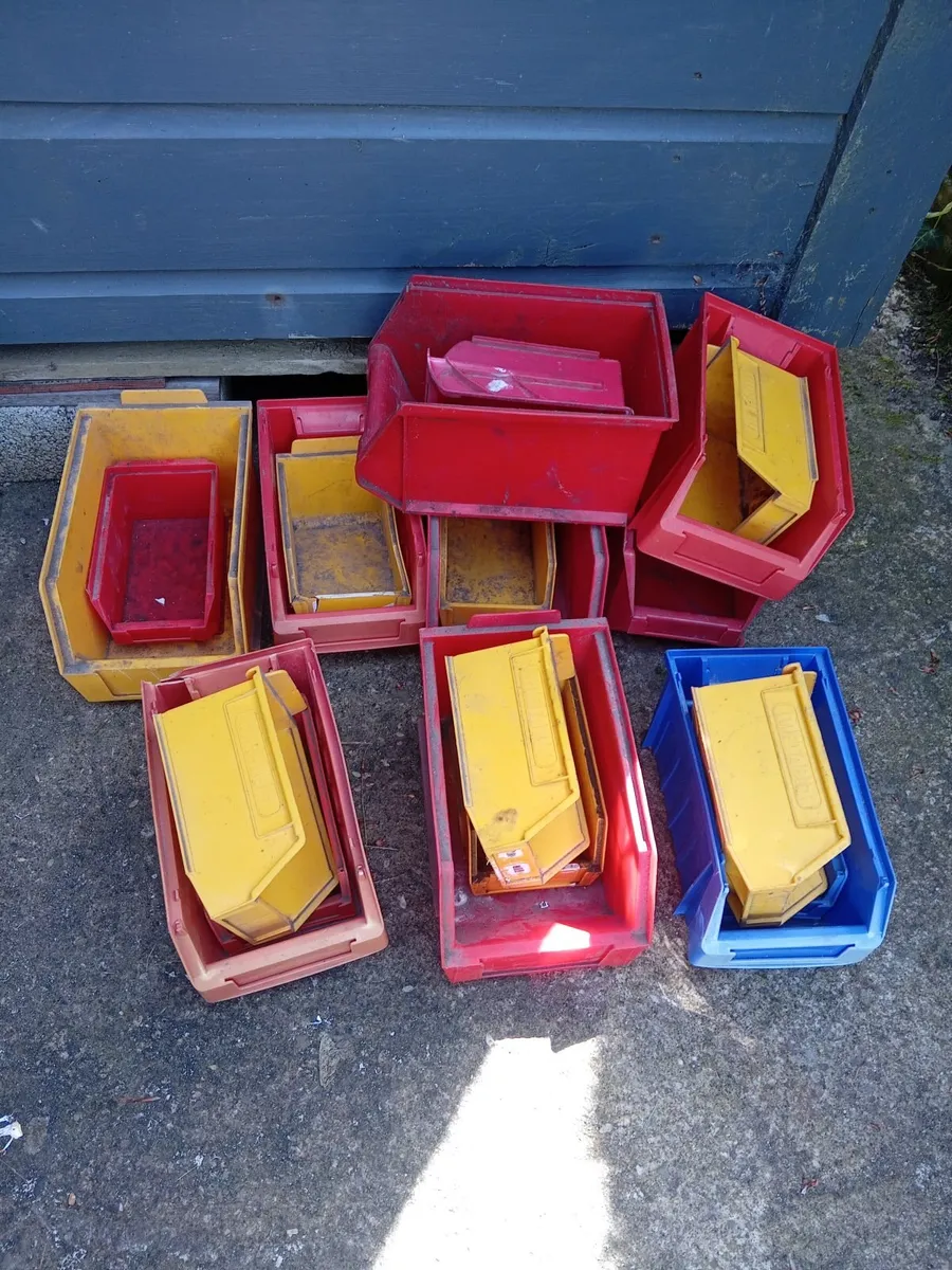 Garage clear out - Image 1