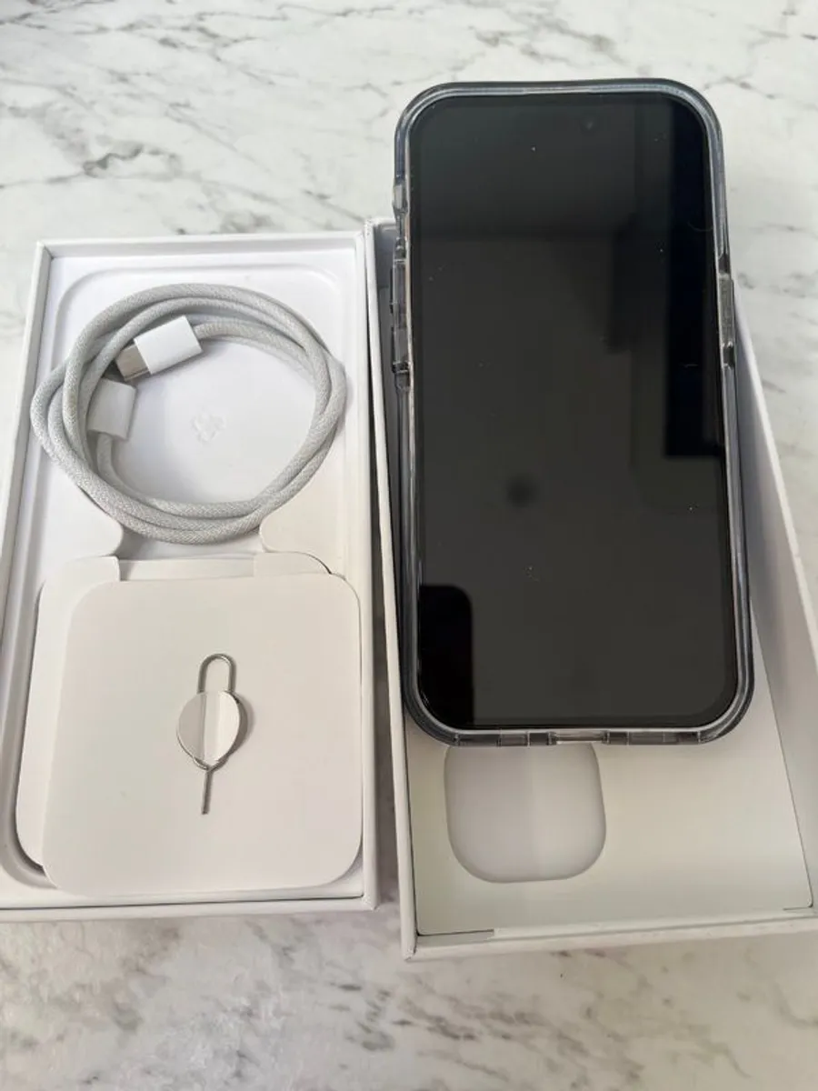 Apple iphone 15 - Image 1