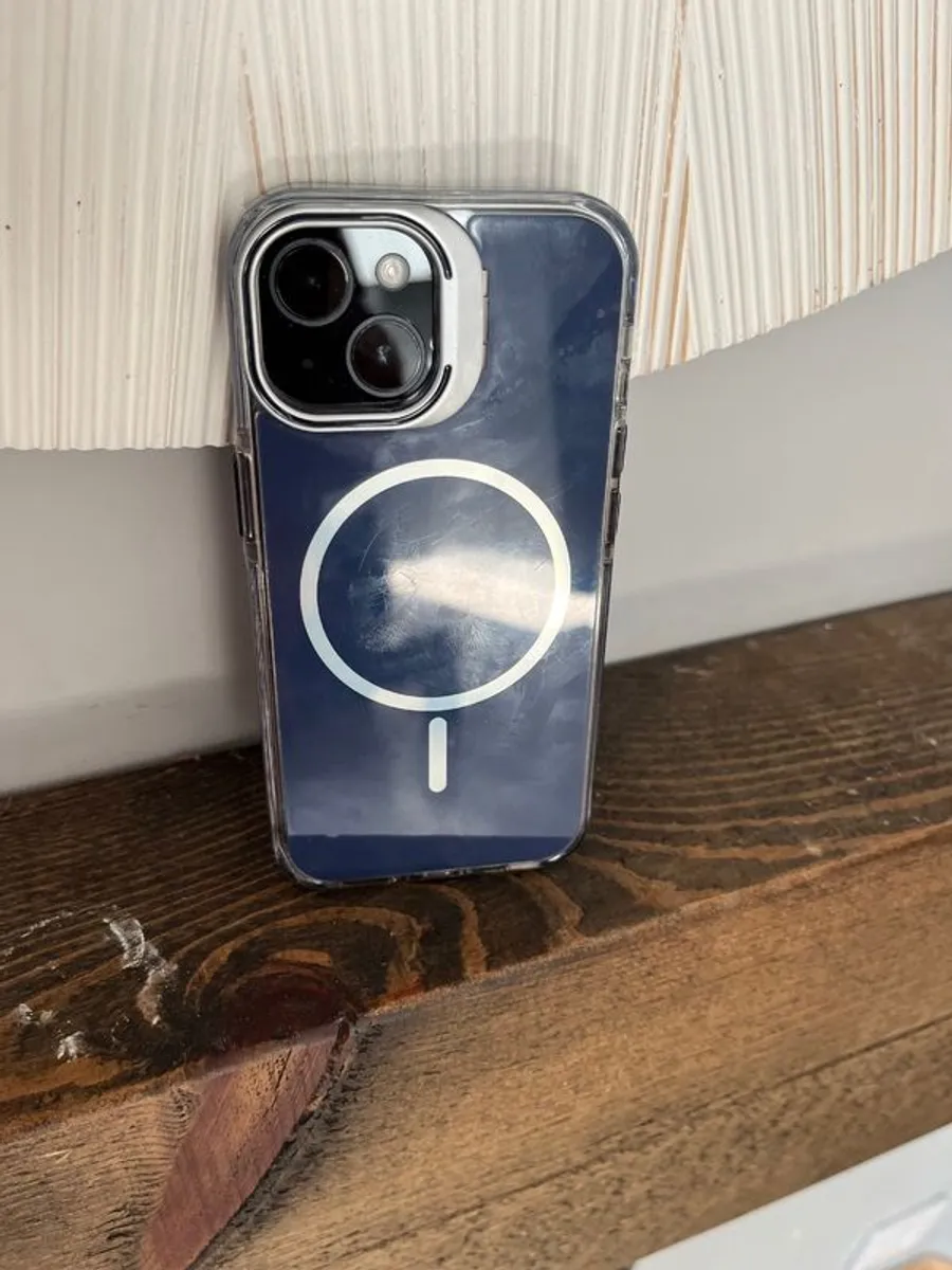 Apple iphone 15 - Image 3