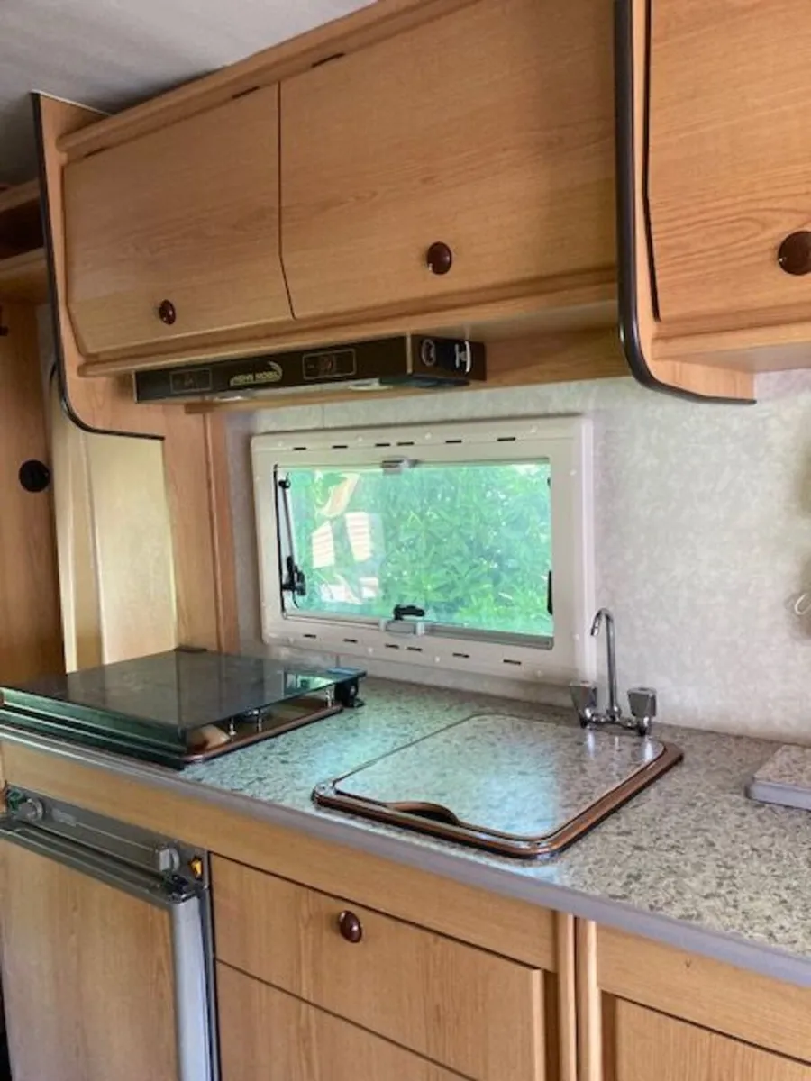 Motorhome Camper Ford - Image 3