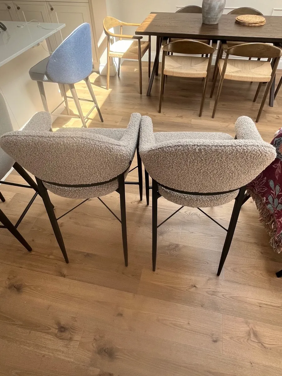 Diamond furniture stool - Image 1
