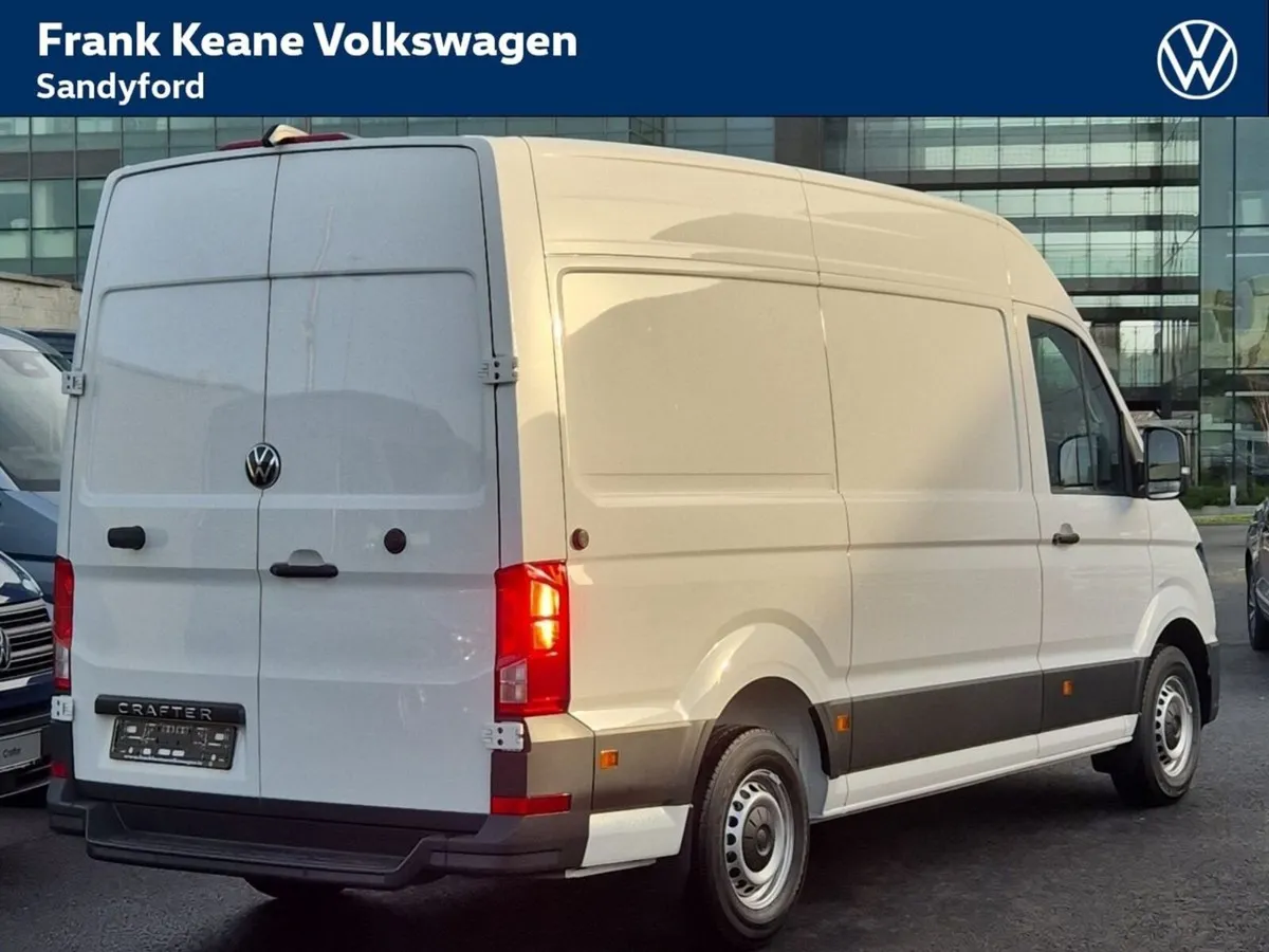 Volkswagen Crafter HIGHLINE HIGH ROOF 30 MWB 140BH - Image 3