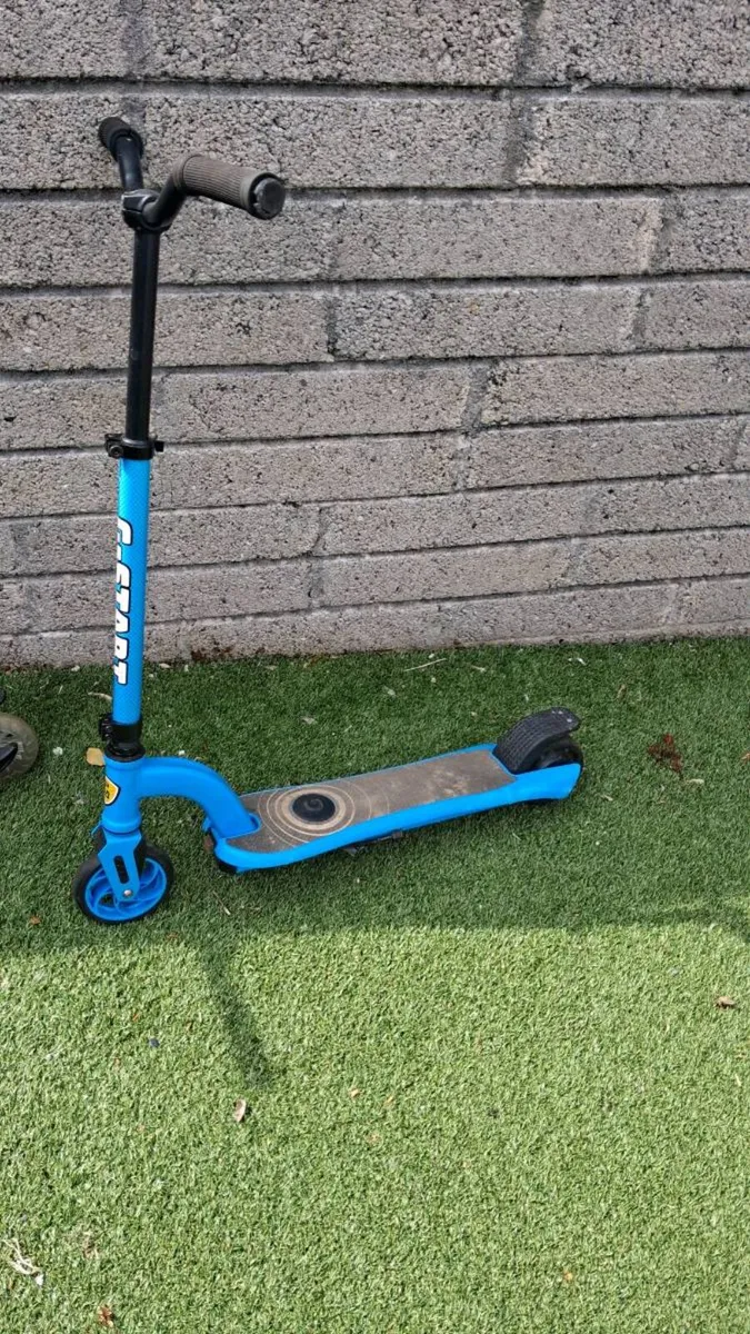 Scooter - Image 1