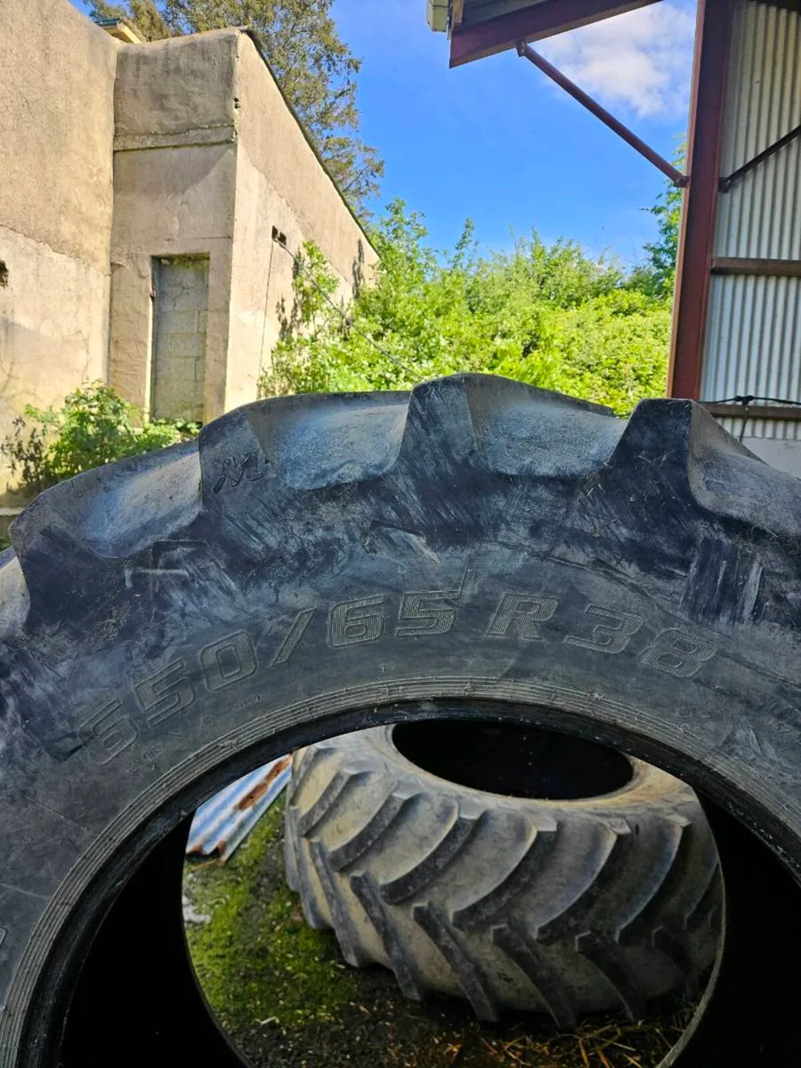 2 tractor tyres - Image 2