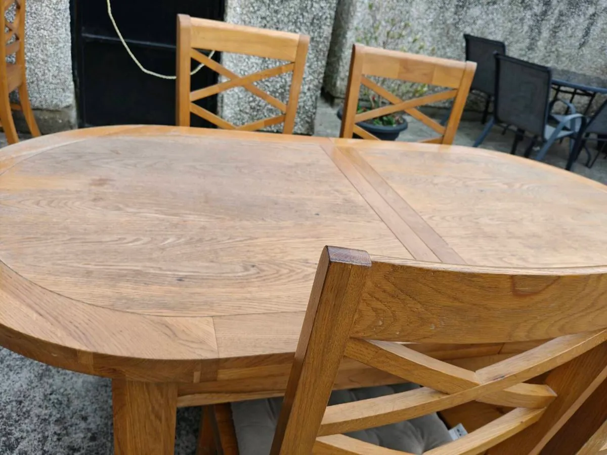 Kitchen table and chairs - Image 4