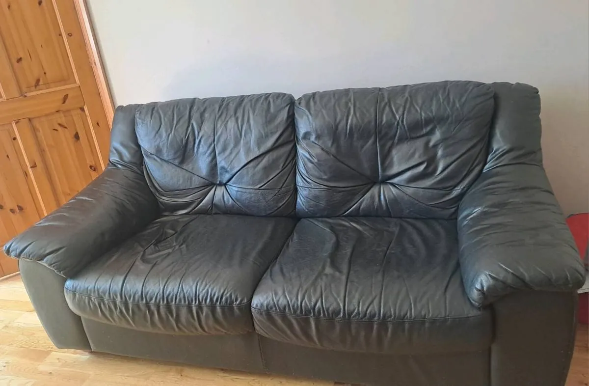 Leather sofa - Image 2