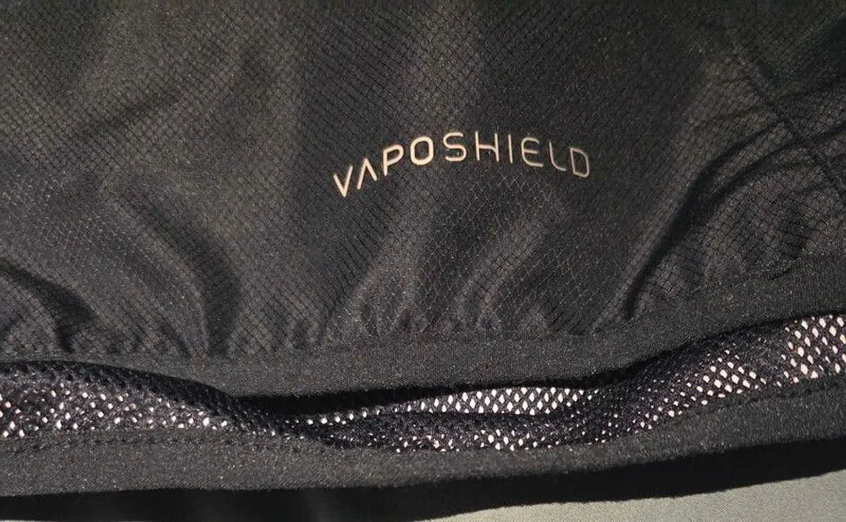 Blackrock rugby shorts and training top - Image 4